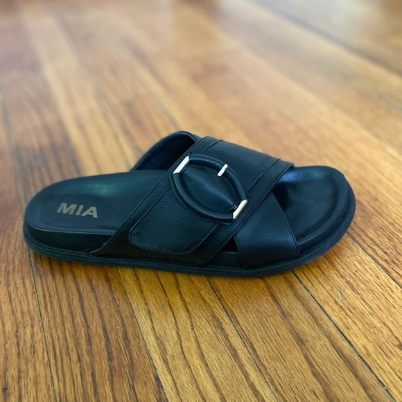MIA summer slides, Size: 6.5, Color: black - Picture 5 of 8